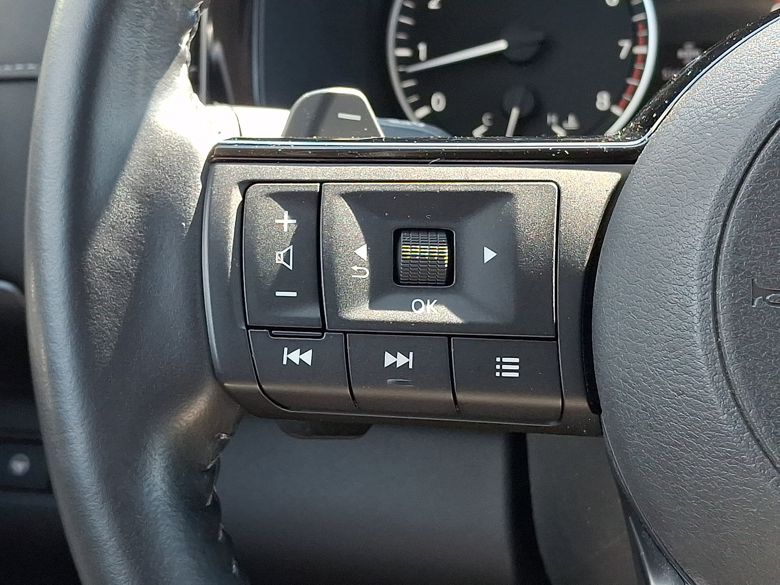 Certified 2023 Nissan Pathfinder SL w/ SL Premium Package AWD/4WD image 22
