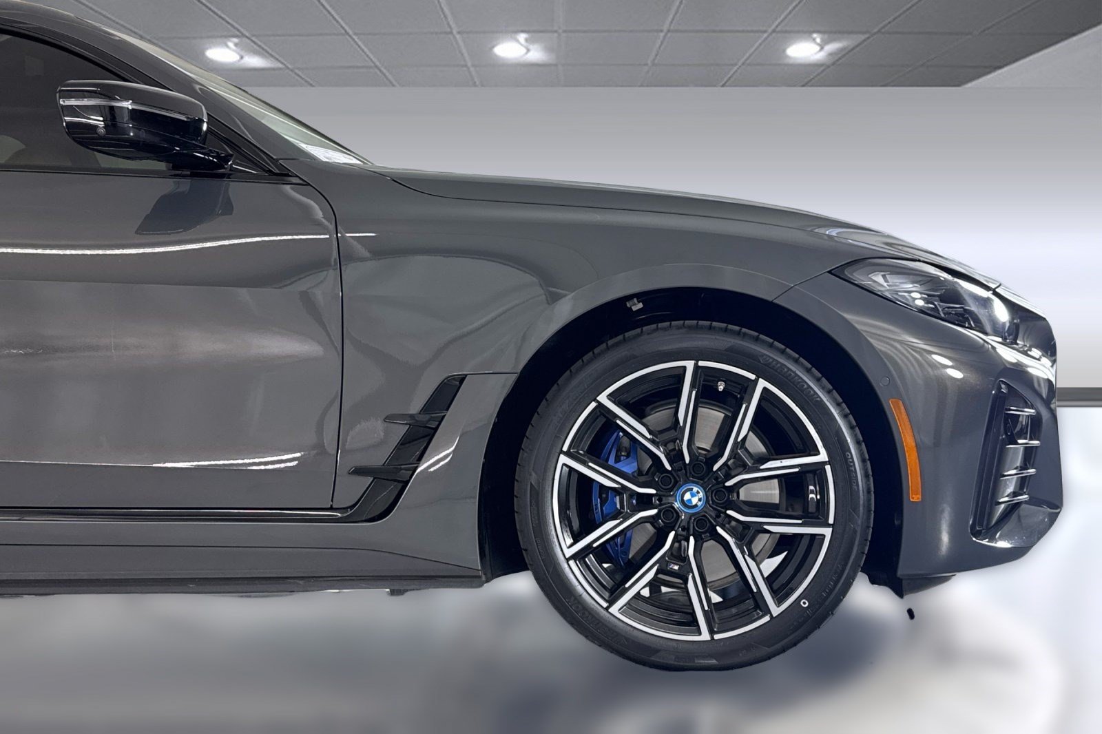 Used 2024 BMW i4 eDrive35 w/ M Sport Package RWD image 35