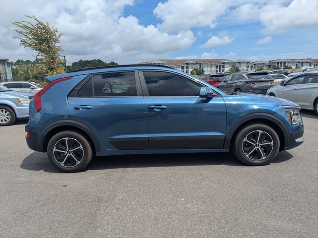 Used 2025 Kia Niro EX FWD image 2