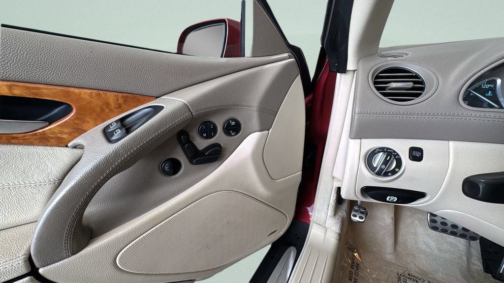 Used 2004 Mercedes-Benz SL 500 image 21