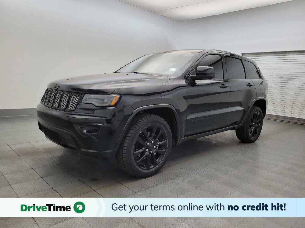Used 2020 Jeep Grand Cherokee Altitude image 1