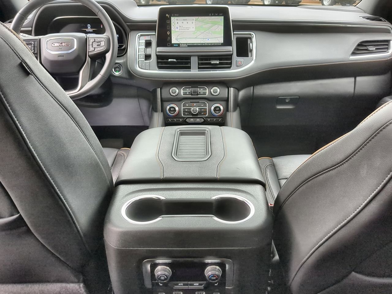 Used 2024 GMC Yukon AT4 w/ Technology Package image 21