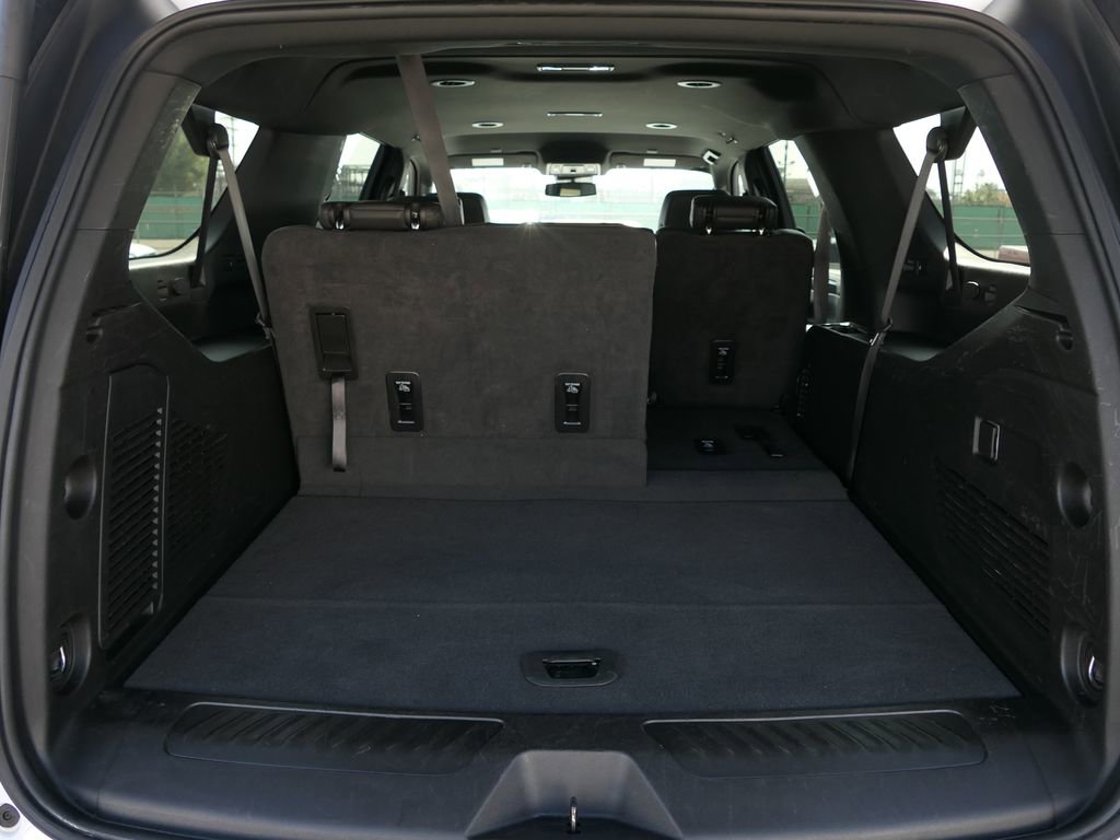 Used 2024 Chevrolet Suburban LT image 22