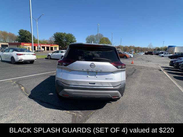 Certified 2023 Nissan Rogue SV w/ SV Premium B Package AWD/4WD image 5