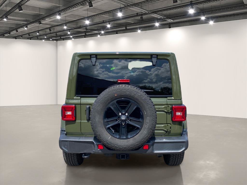 Used 2023 Jeep Wrangler Unlimited Sahara AWD/4WD image 6