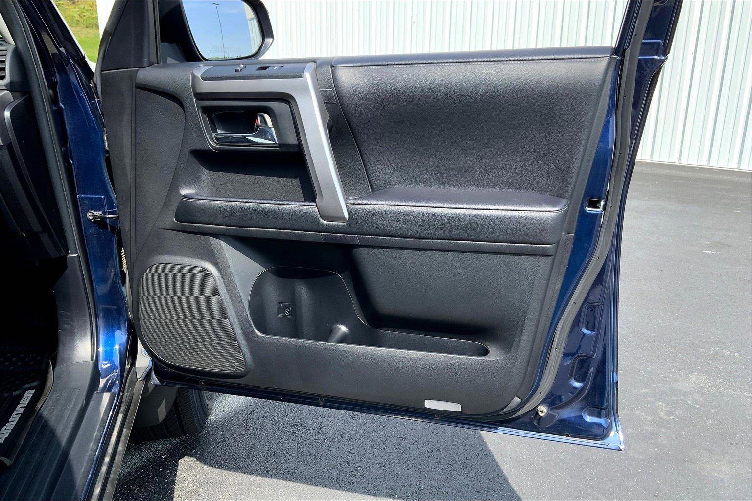 Used 2020 Toyota 4Runner SR5 Premium image 22