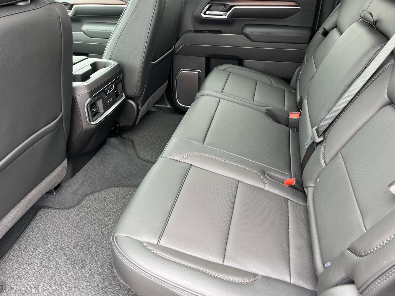New 2026 GMC Sierra 2500 Denali w/ Denali Reserve Package AWD/4WD image 20