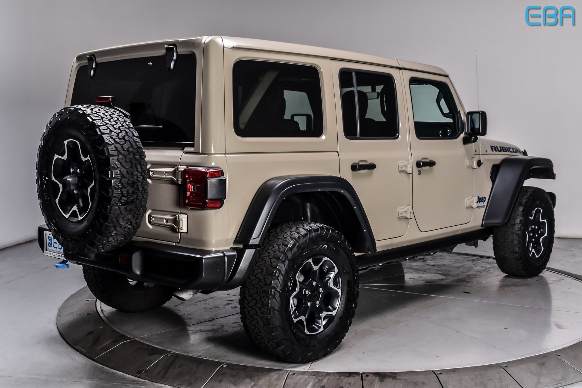 Used 2022 Jeep Wrangler Unlimited Rubicon 4xe w/ Cold Weather Group image 6