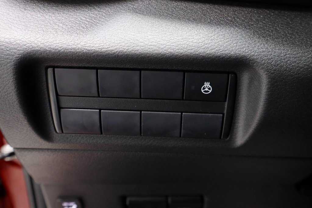 Certified 2023 Nissan Kicks SR w/ SR Premium Package image 28