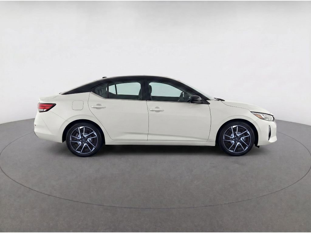 Used 2024 Nissan Sentra SR FWD image 8