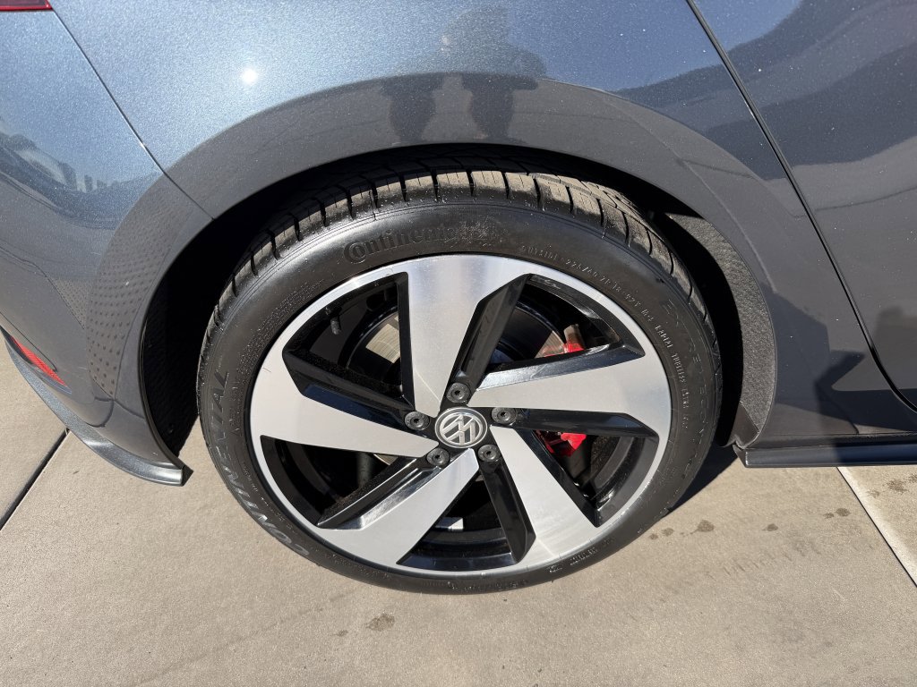 Used 2019 Volkswagen GTI SE w/ SE Experience Package image 15