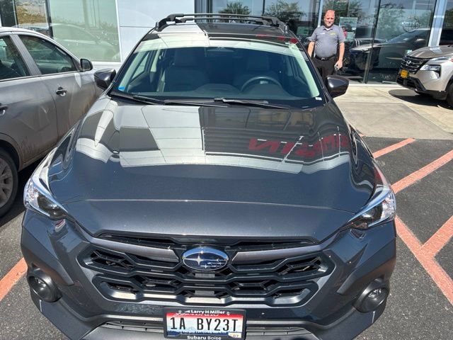 Used 2024 Subaru Crosstrek 2.0i Premium AWD/4WD image 2
