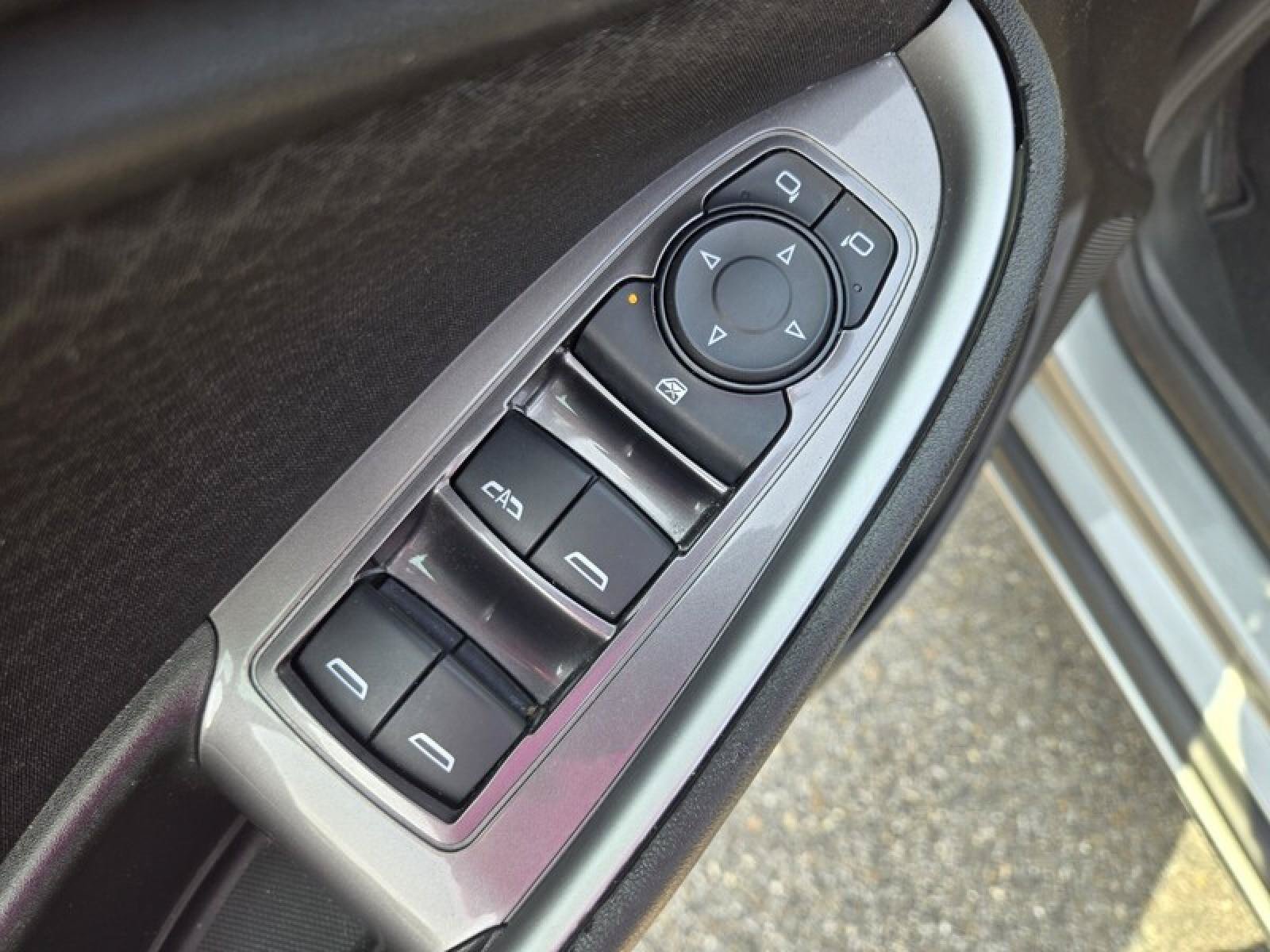 Used 2025 Chevrolet Malibu LT FWD image 20