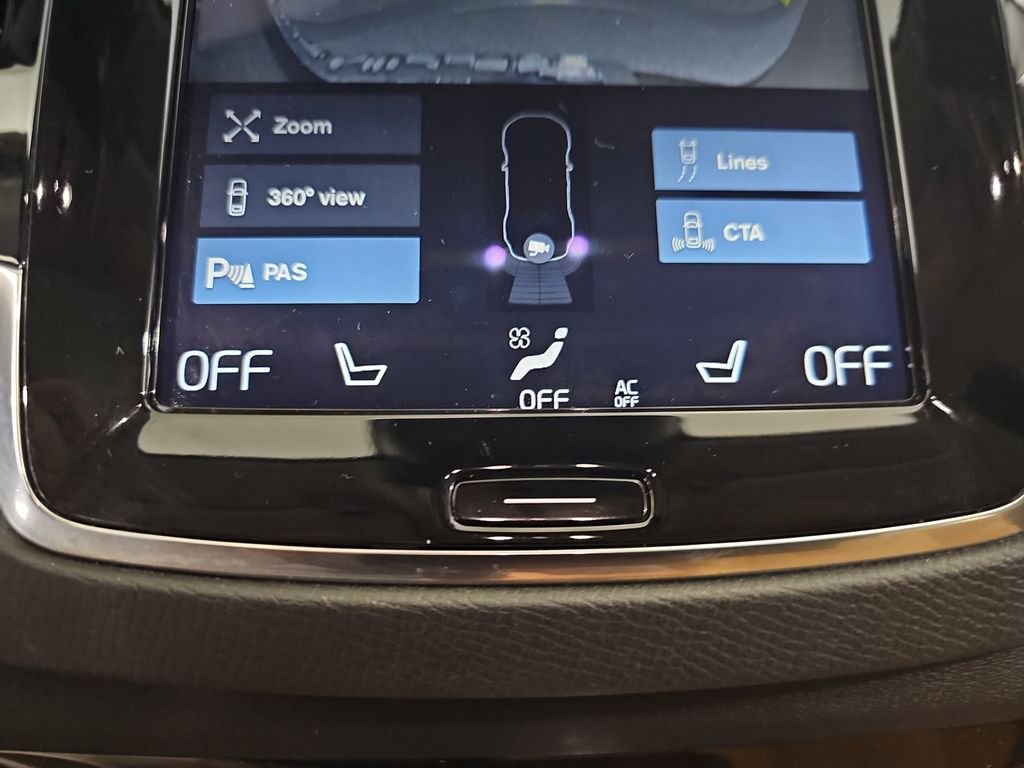Used 2016 Volvo XC90 T6 Momentum AWD/4WD image 27