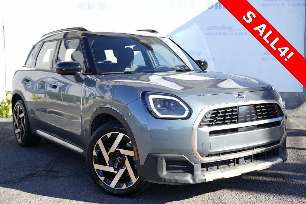 Used 2025 MINI Cooper Countryman S image 1
