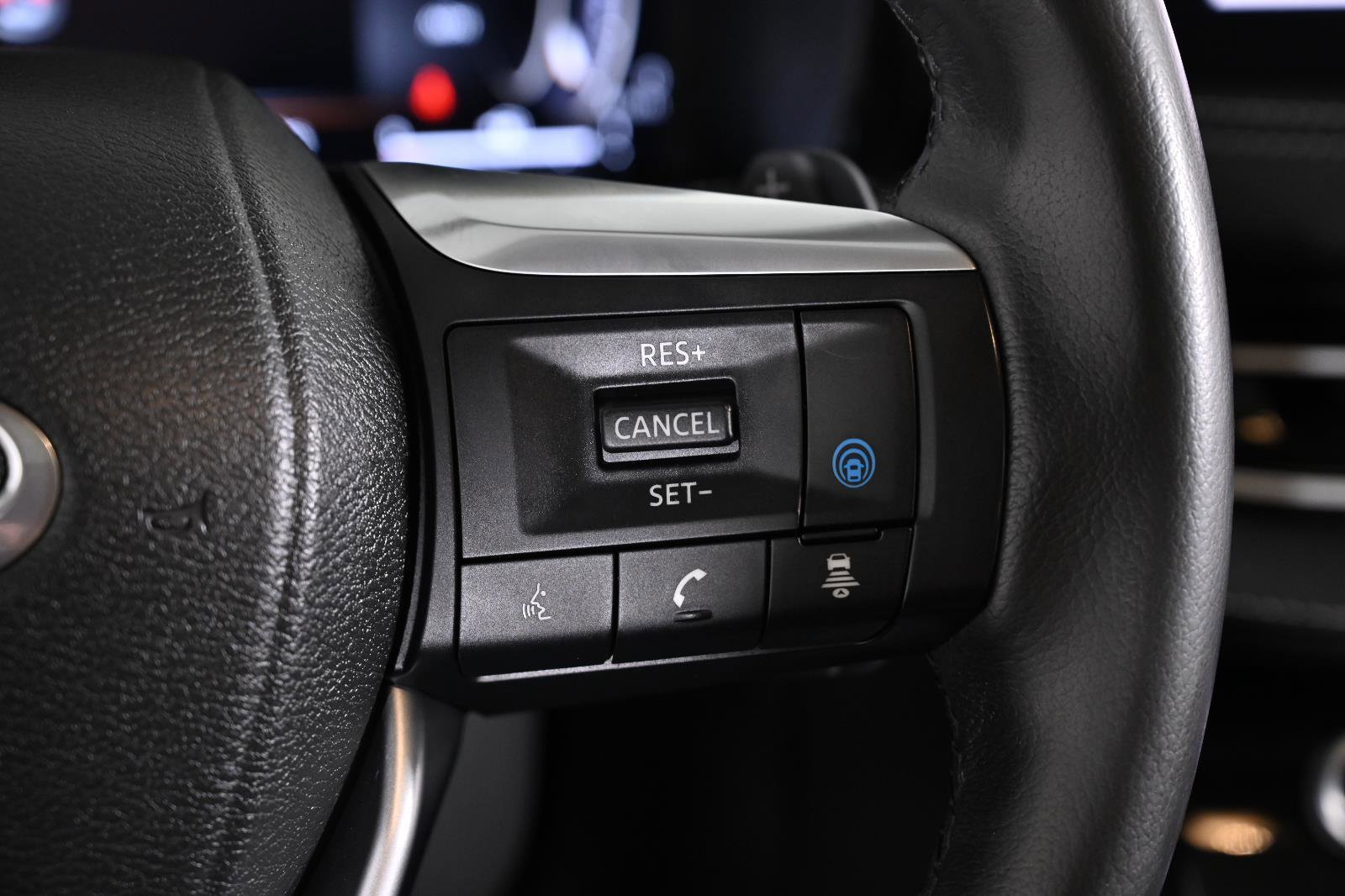 Used 2023 INFINITI QX60 Luxe AWD/4WD image 12