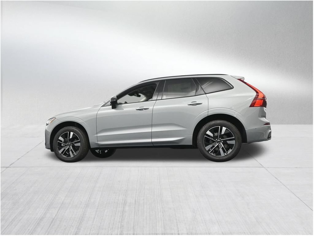 New 2026 Volvo XC60 B5 Plus AWD/4WD image 22