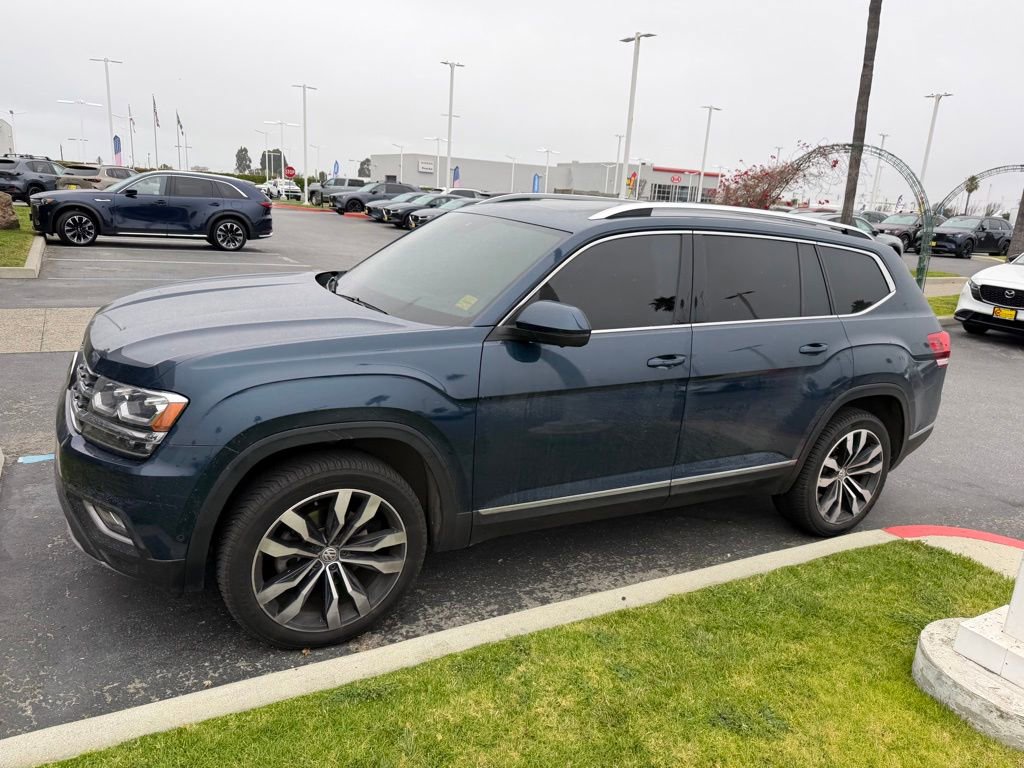 Used 2019 Volkswagen Atlas SEL Premium AWD/4WD image 2