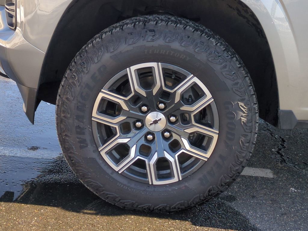 Certified 2025 Chevrolet Colorado Z71 w/ Z71 Convenience Package 2 image 27