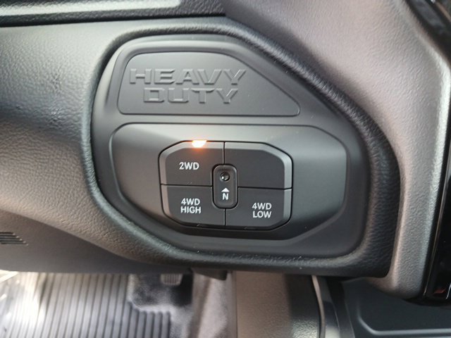 New 2026 RAM 4500 4x4 Crew Cab DRW w/ Laramie Trim Package image 40