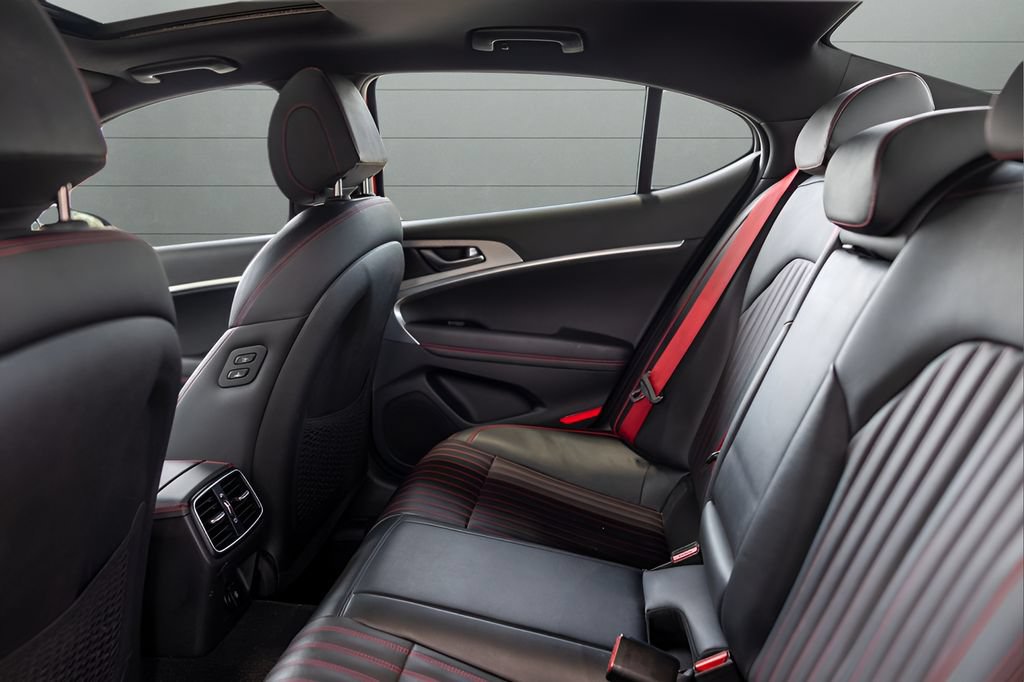 Used 2023 Genesis G70 2.0T w/ Sport Prestige Package AWD/4WD image 51