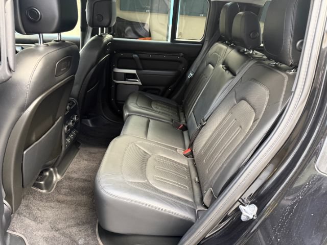 Used 2020 Land Rover Defender 110 First Edition AWD/4WD image 14