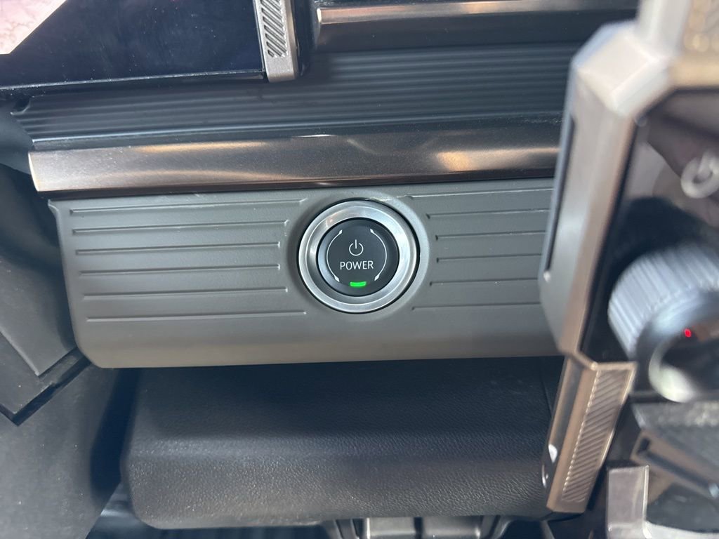 Used 2025 GMC Hummer EV 2X w/ LPO, Sport Package image 23