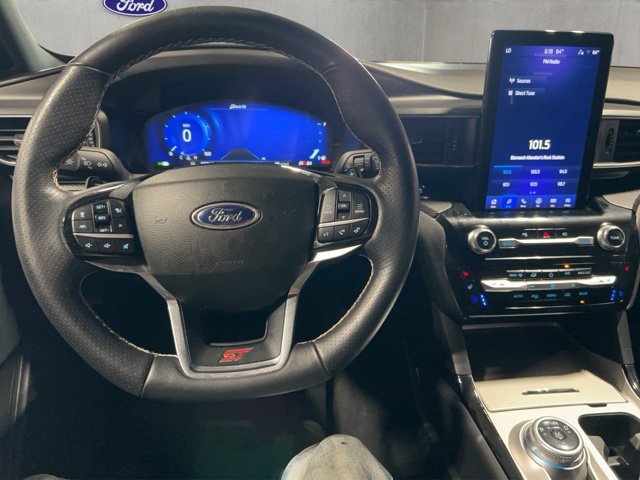 Used 2023 Ford Explorer ST w/ Equipment Group 401A AWD/4WD image 2