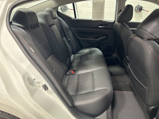 Used 2023 Nissan Altima 2.0 SR FWD image 19