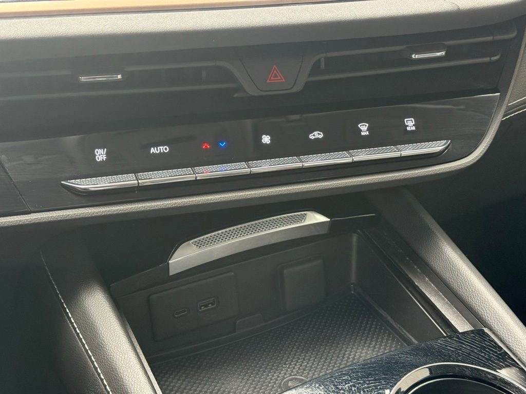 Used 2024 Buick Envision Sport Touring image 16