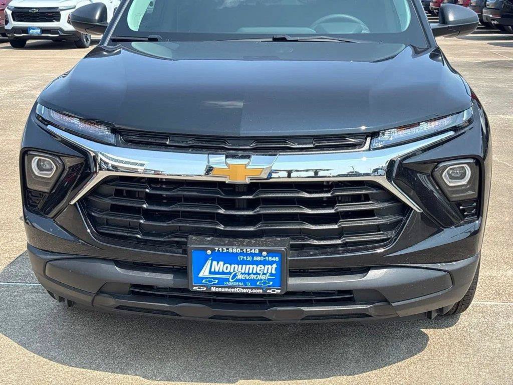 New 2026 Chevrolet TrailBlazer LS w/ LS Convenience Package FWD image 3