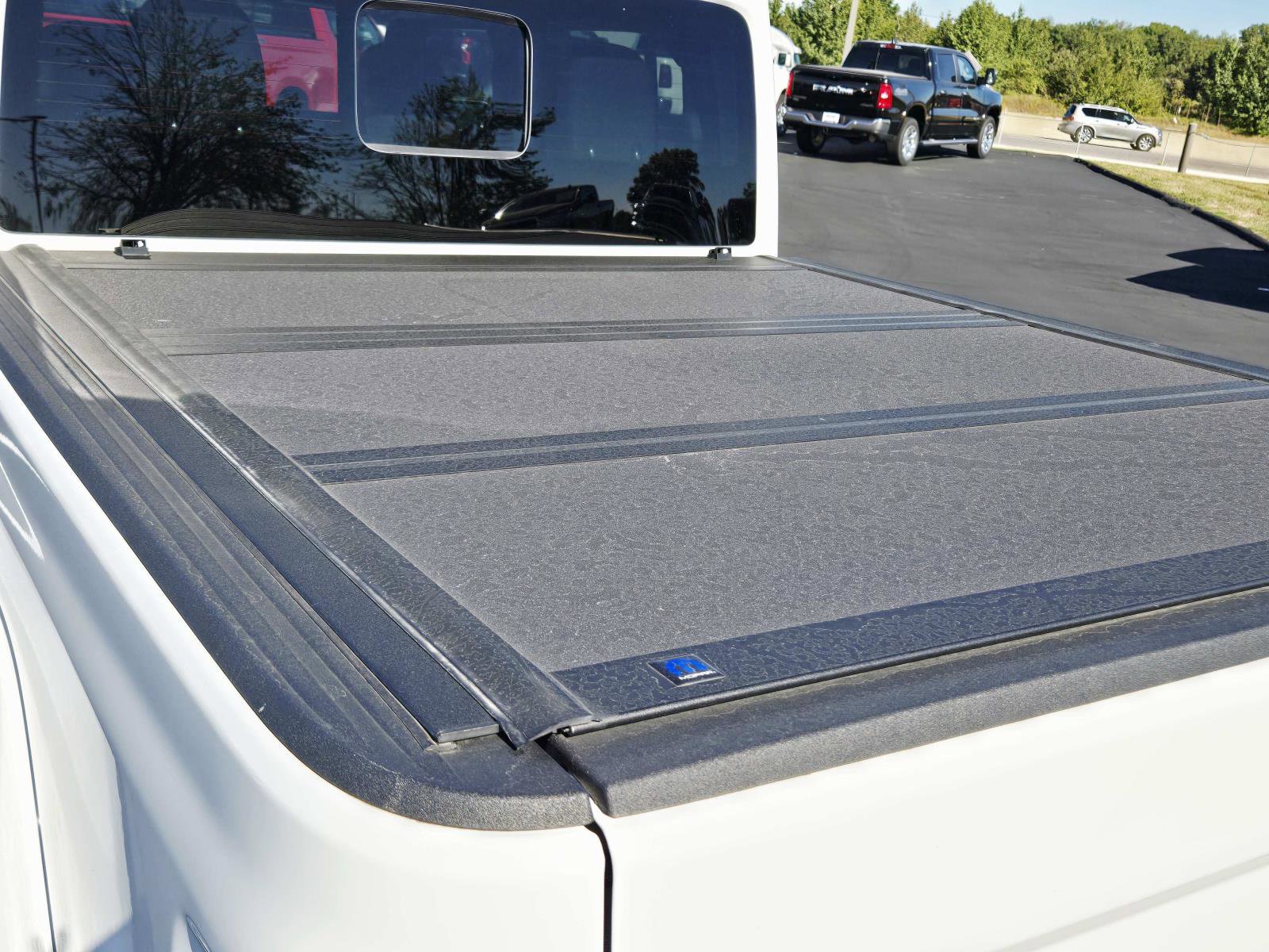 Used 2024 Jeep Gladiator Sport image 15