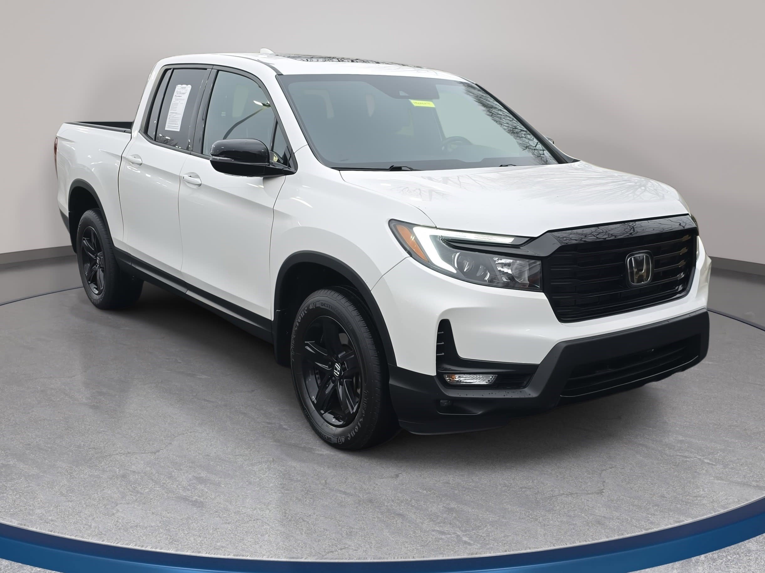 Used 2023 Honda Ridgeline Black Edition image 3