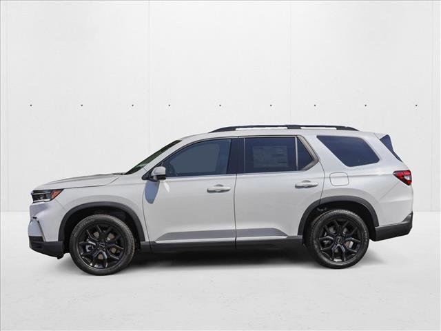 New 2025 Honda Pilot Touring image 8