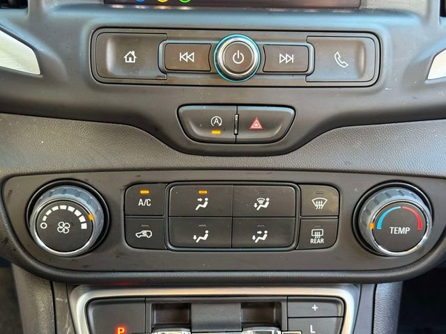 Certified 2024 GMC Terrain SLE image 25