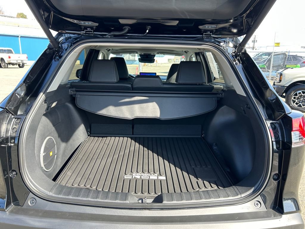 Used 2026 Toyota Corolla Cross XLE w/ Convenience Package image 24