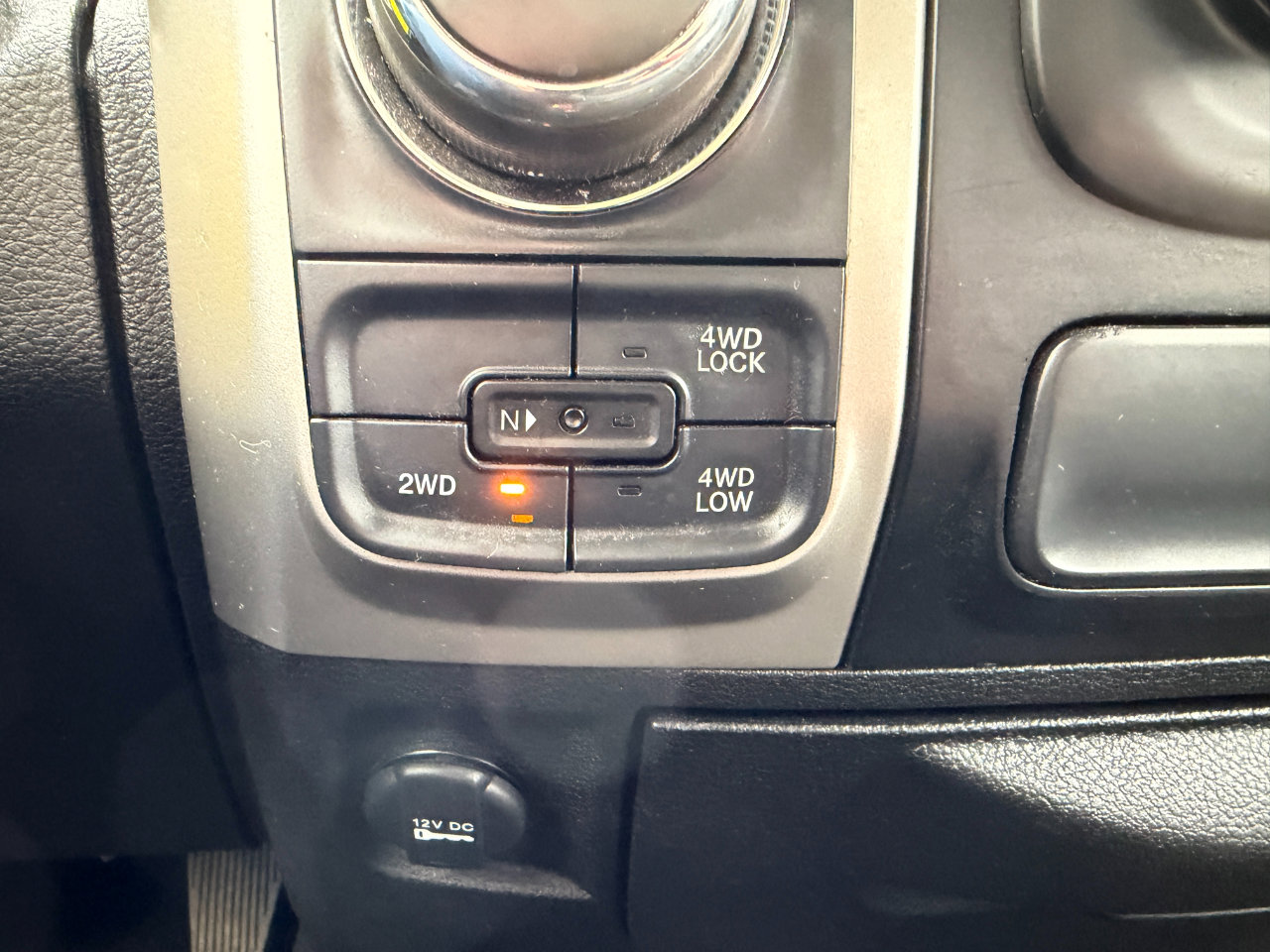 Used 2020 RAM 1500 Classic SLT image 41