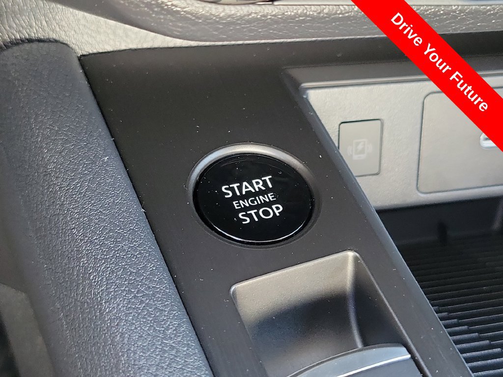Used 2026 Nissan Kicks SV w/ SV Premium Package FWD image 10