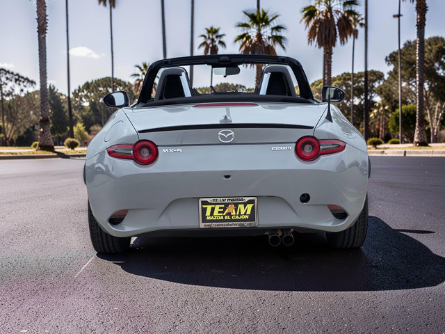 New 2026 MAZDA MX-5 Miata Club w/ Interior Package RWD image 6