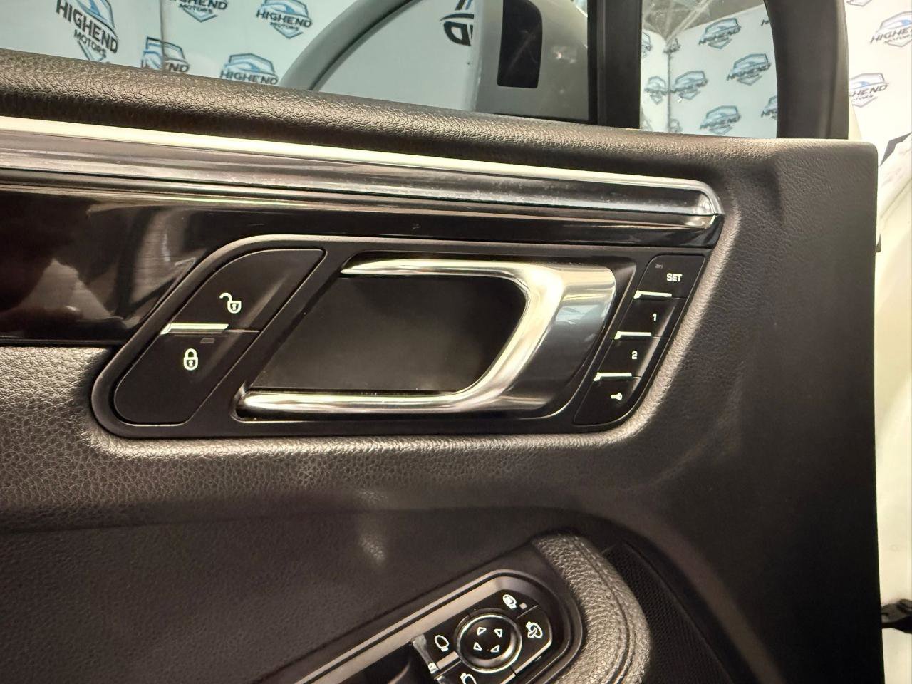 Used 2016 Porsche Macan S AWD/4WD image 15