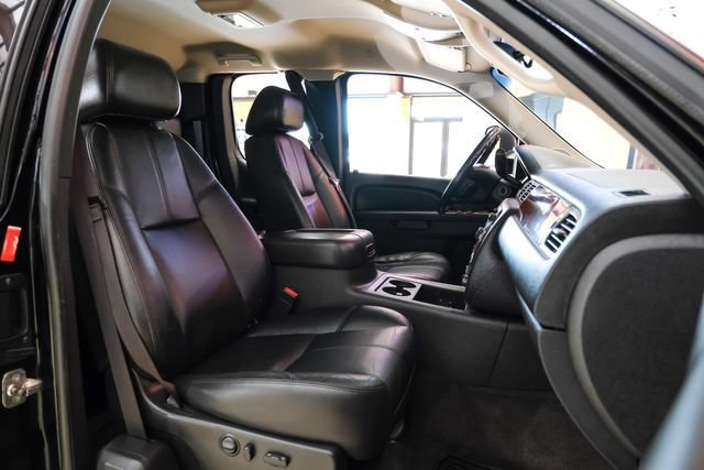 Used 2011 Chevrolet Silverado 2500 LTZ w/ LTZ Plus Package AWD/4WD image 25