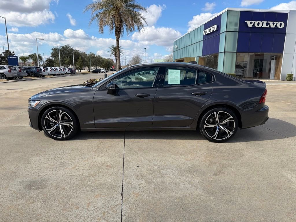 Used 2023 Volvo S60 B5 Core image 2
