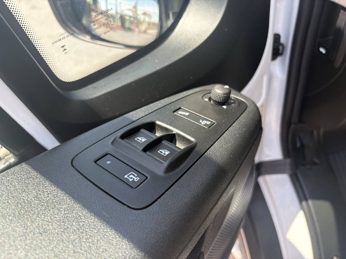 Used 2026 RAM ProMaster 2500 w/ Convenience Group FWD image 34