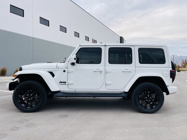 Used 2021 Jeep Wrangler Unlimited Sahara image 2