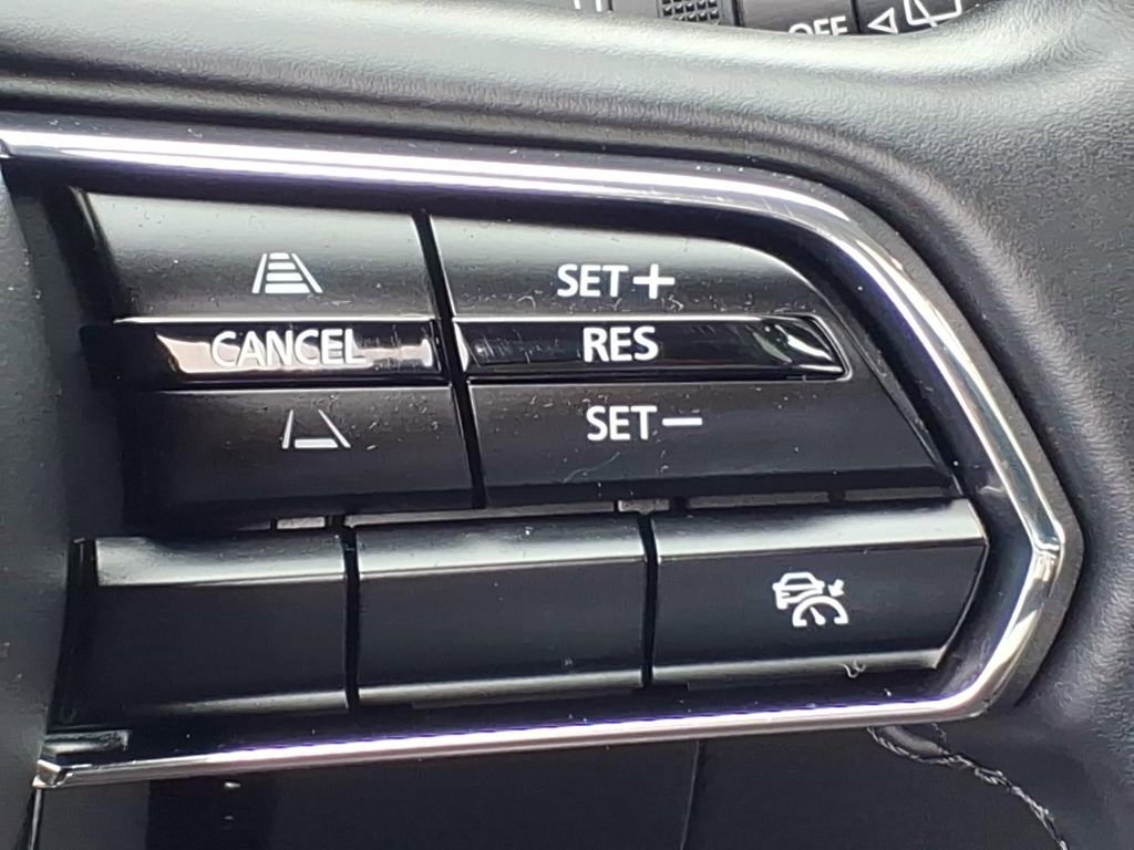 Used 2024 MAZDA CX-90 Plug-In Hybrid w/ Premium Pkg image 11