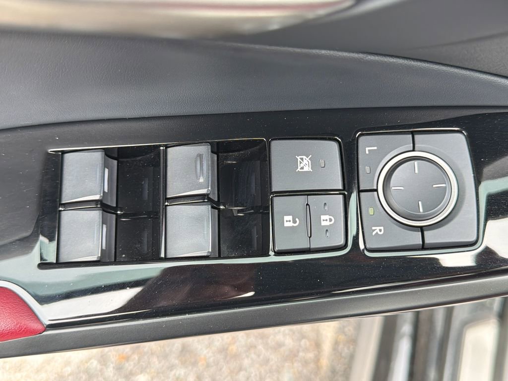 Used 2024 Lexus IS 300 w/ Comfort Package RWD image 31