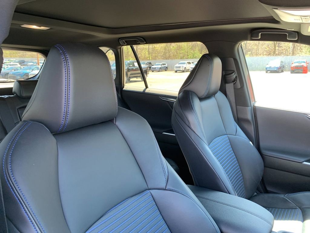 Used 2024 Toyota RAV4 XSE w/ Advanced Technology Package image 20