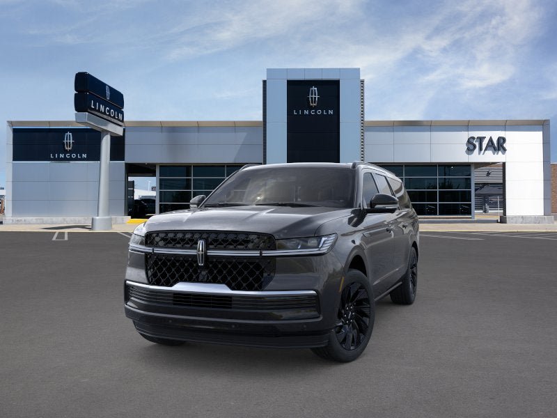 New 2026 Lincoln Navigator L Reserve w/ Jet Appearance Package AWD/4WD image 2