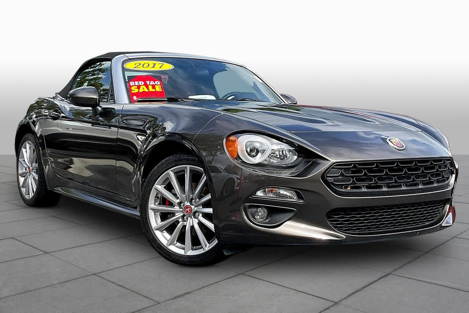 Used 2017 FIAT 124 Spider Lusso image 3