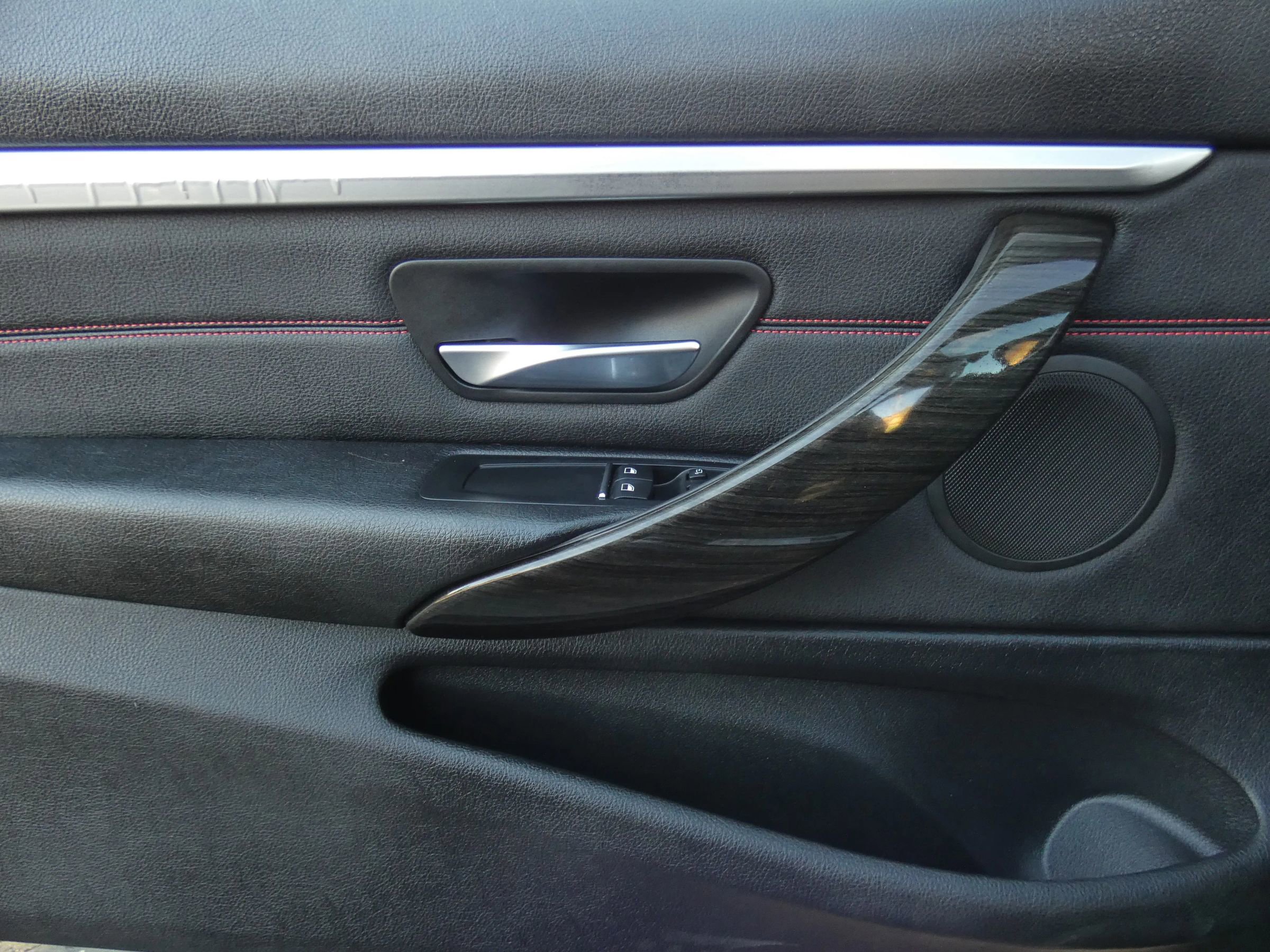 Used 2020 BMW 430i Coupe w/ Convenience Package image 49